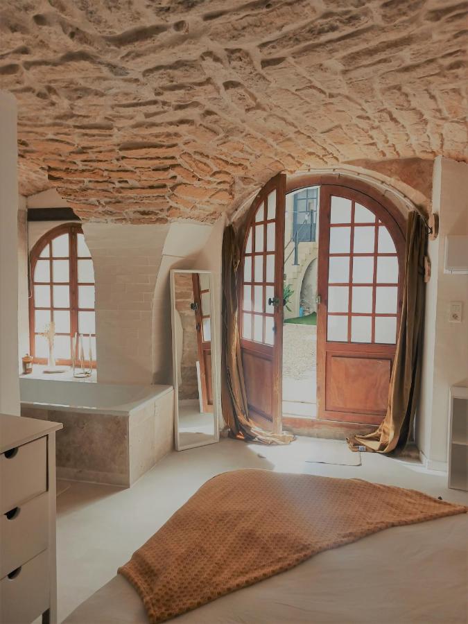 La Cachette Bed and Breakfast Aigues-Vives  Exteriör bild