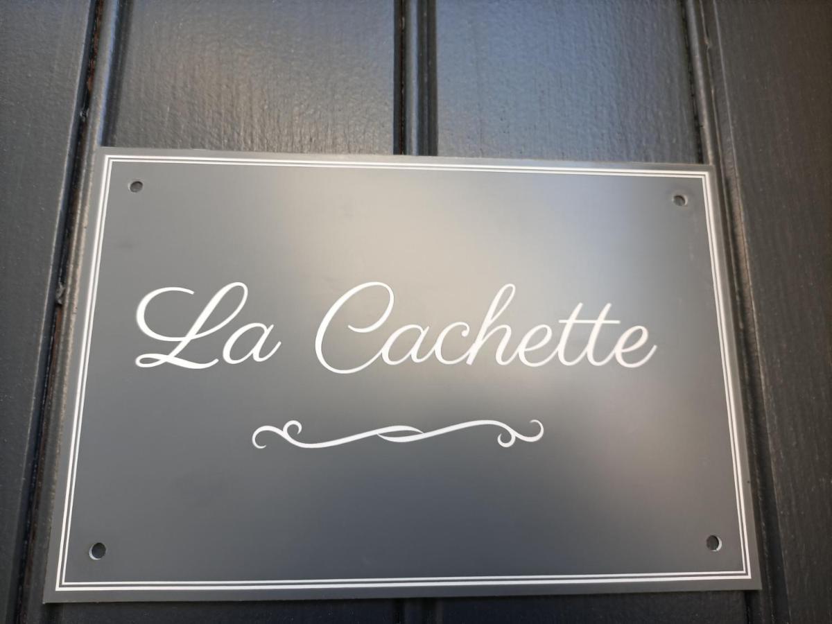 La Cachette Bed and Breakfast Aigues-Vives  Exteriör bild