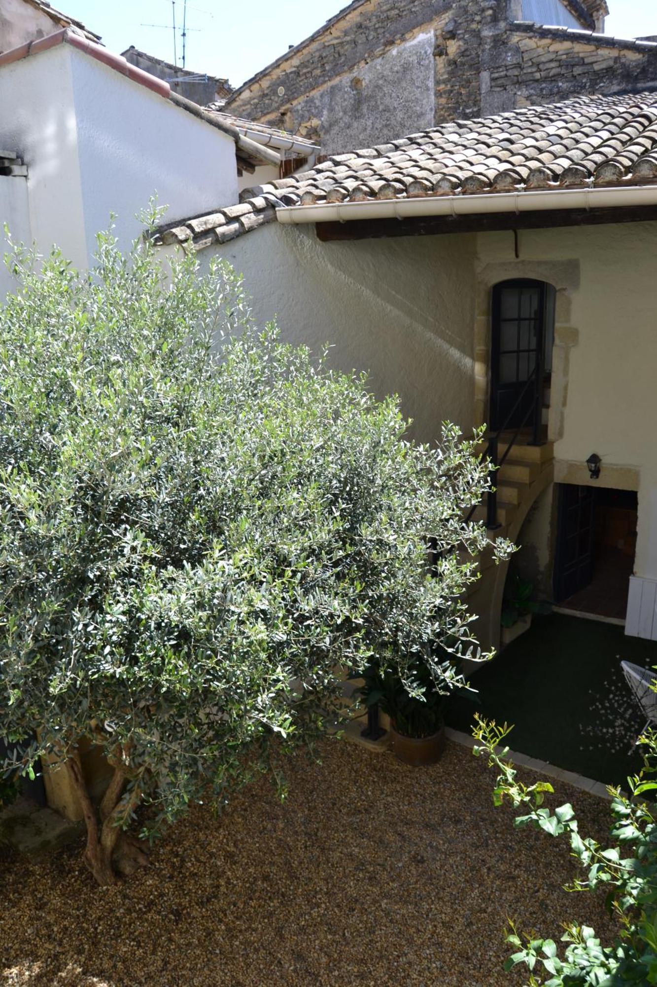 La Cachette Bed and Breakfast Aigues-Vives  Exteriör bild